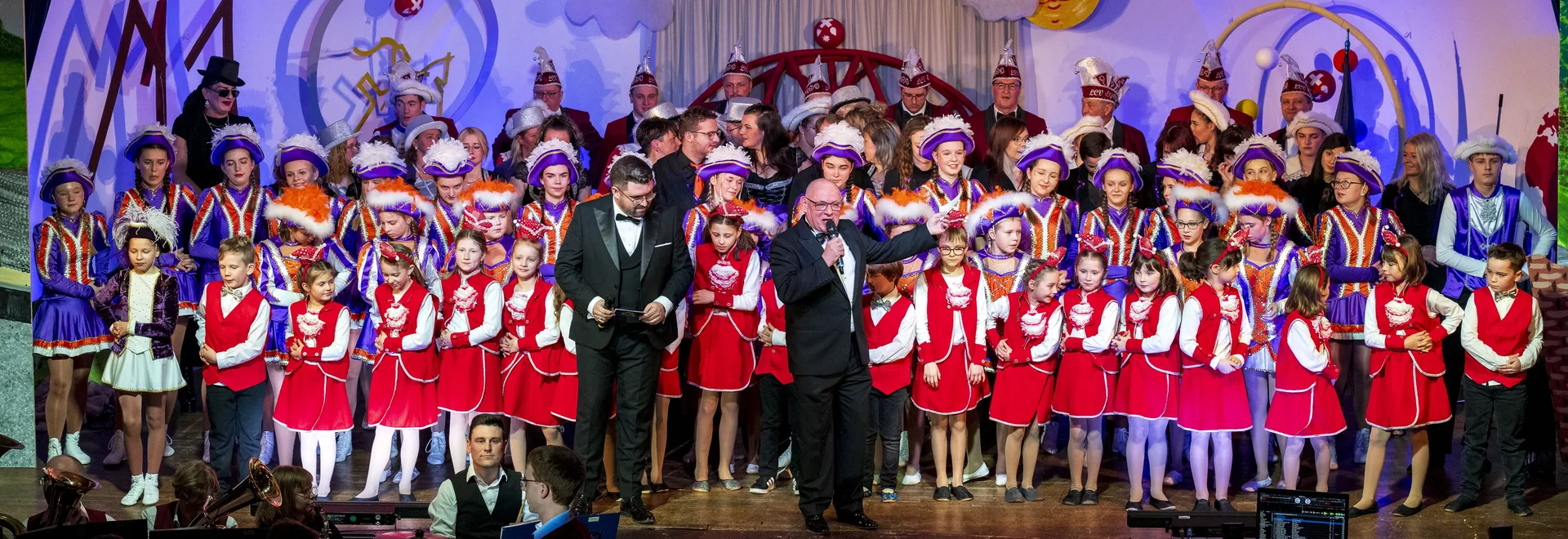 Der Lauschaer Carnevalverein auf der Bühne